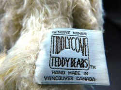 WHITE MOHAIR VCR BEAR LABEL